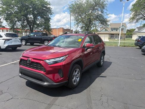 Used 2024 Toyota RAV4 XLE AWD/4WD image 2