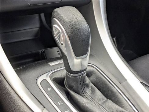 Used 2014 Ford Fusion SE FWD image 11