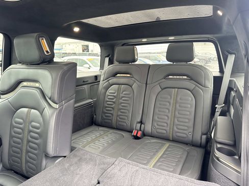 Used 2023 Rivian R1S Adventure image 21