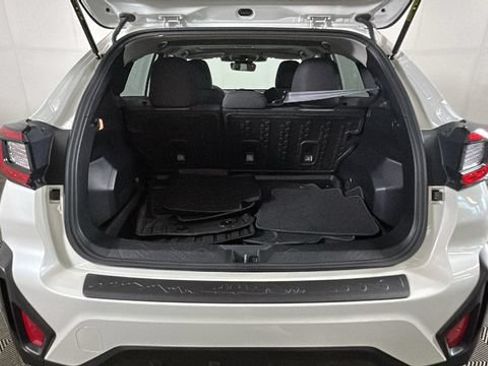 Used 2024 Subaru Crosstrek 2.0i Premium AWD/4WD image 28