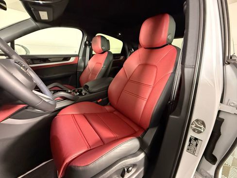 New 2026 Porsche Cayenne Coupe image 6