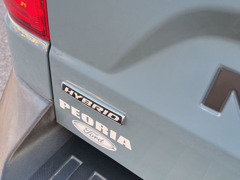 Used 2022 Ford Maverick XL image 11