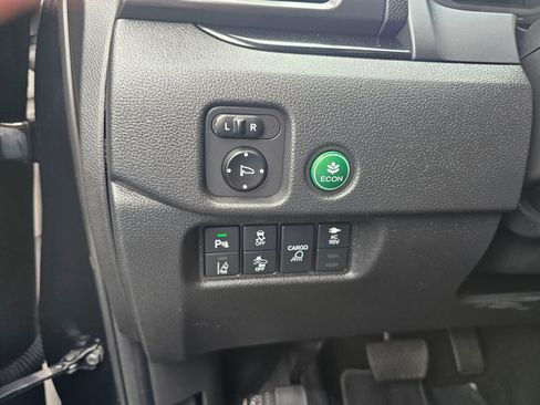 Used 2017 Honda Ridgeline Black Edition image 28