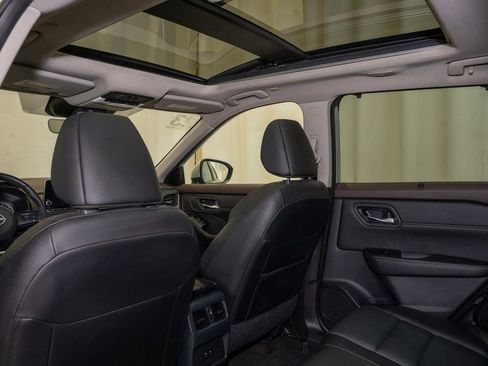 Certified 2023 Nissan Rogue SV w/ SV Premium B Package image 10