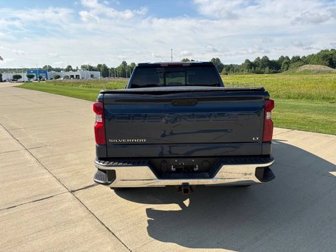 Used 2021 Chevrolet Silverado 1500 LT w/ Convenience Package II AWD/4WD image 5