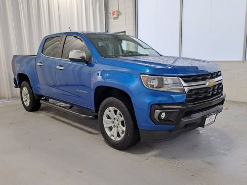 Used 2022 Chevrolet Colorado LT w/ Safety Package image 4