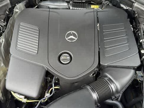 Used 2026 Mercedes-Benz GLC 300 4MATIC image 12