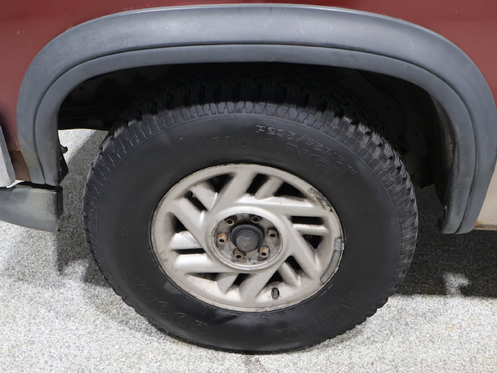 Used 1993 Dodge Dakota 2WD Club Cab image 17