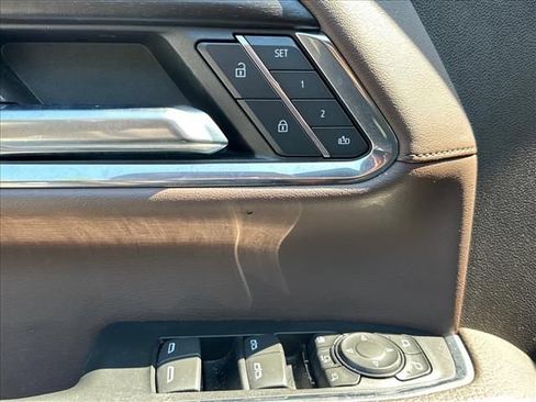 Used 2024 GMC Sierra 2500 Denali w/ Technology Package AWD/4WD image 25