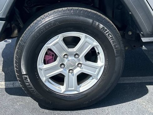 Used 2019 Jeep Wrangler Unlimited Sport S AWD/4WD image 9
