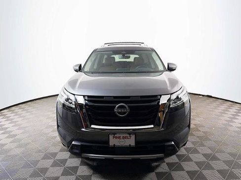Certified 2024 Nissan Pathfinder Platinum AWD/4WD image 2
