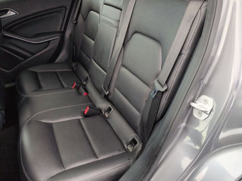 Used 2016 Mercedes-Benz GLA 250 4MATIC image 21