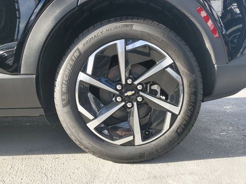 New 2026 Chevrolet Equinox EV LT image 5