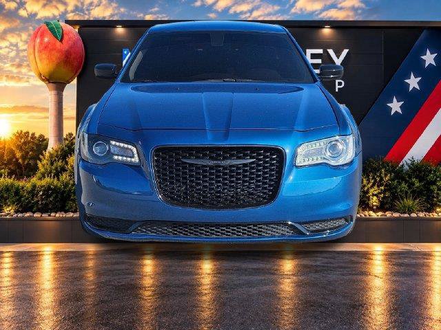 Used 2023 Chrysler 300 Touring w/ Sport Appearance Package RWD image 8