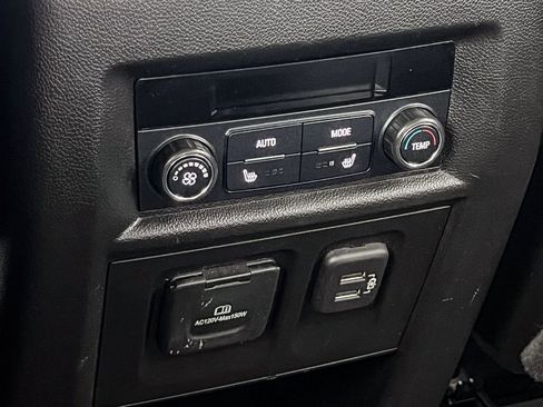 Certified 2021 Chevrolet Traverse Premier w/ Redline Edition image 18