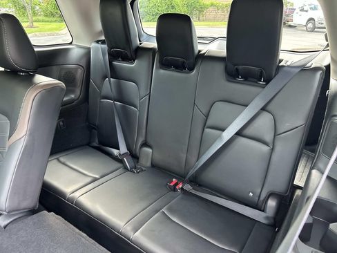 Used 2025 Nissan Pathfinder Platinum w/ Cargo Package AWD/4WD image 27