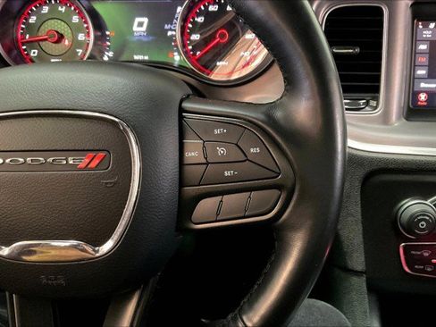 Used 2022 Dodge Charger SXT w/ Leather Interior Group image 19