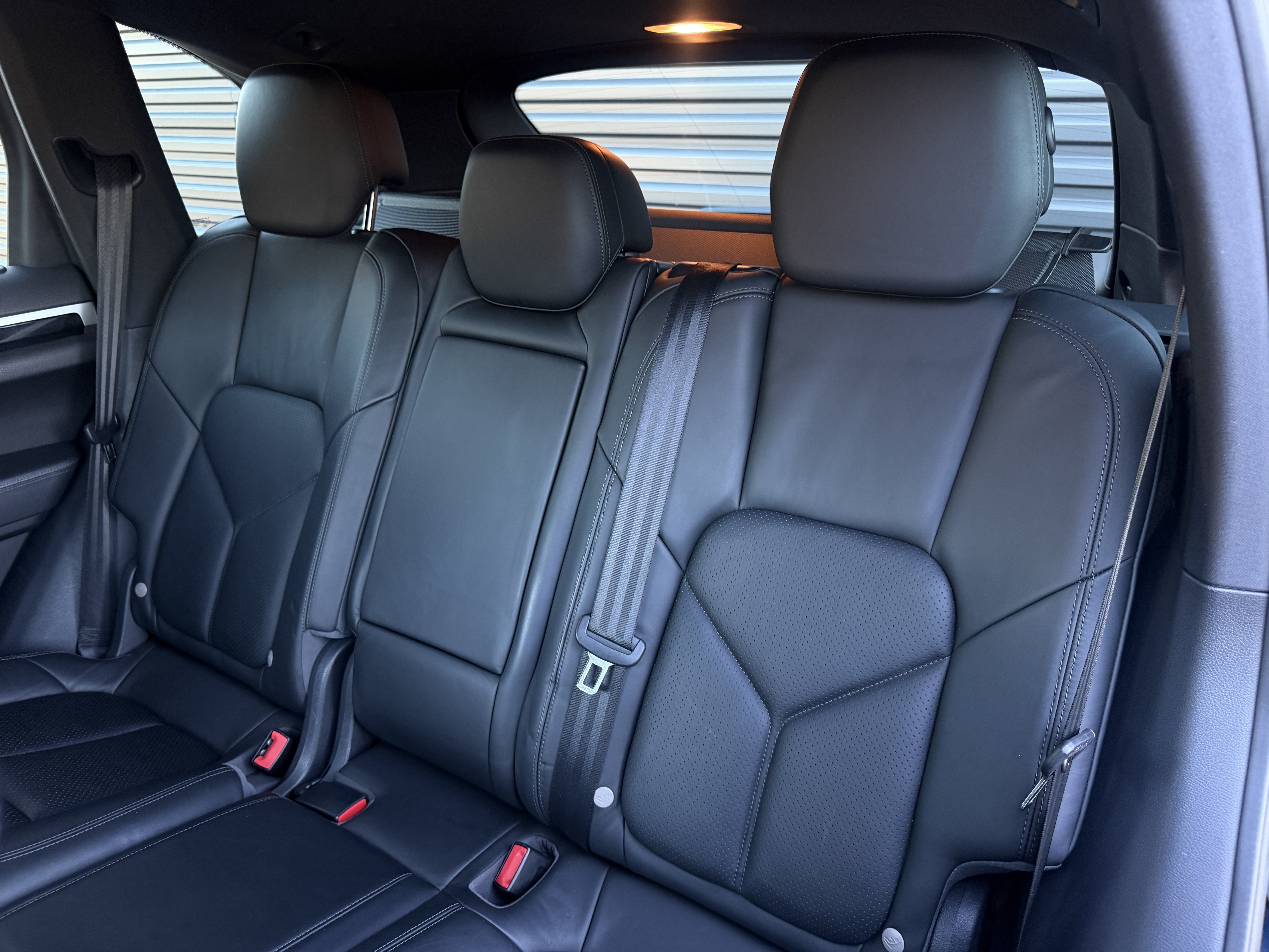 Used 2013 Porsche Cayenne S AWD/4WD image 16