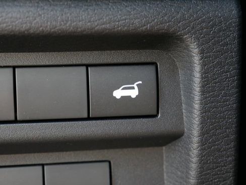 Used 2022 Mitsubishi Outlander SE AWD/4WD image 16