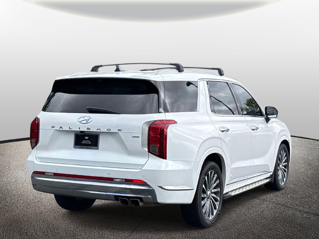 Used 2023 Hyundai Palisade Calligraphy AWD/4WD image 2