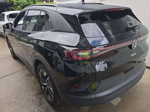 Used 2022 Volkswagen ID.4 Pro image 3