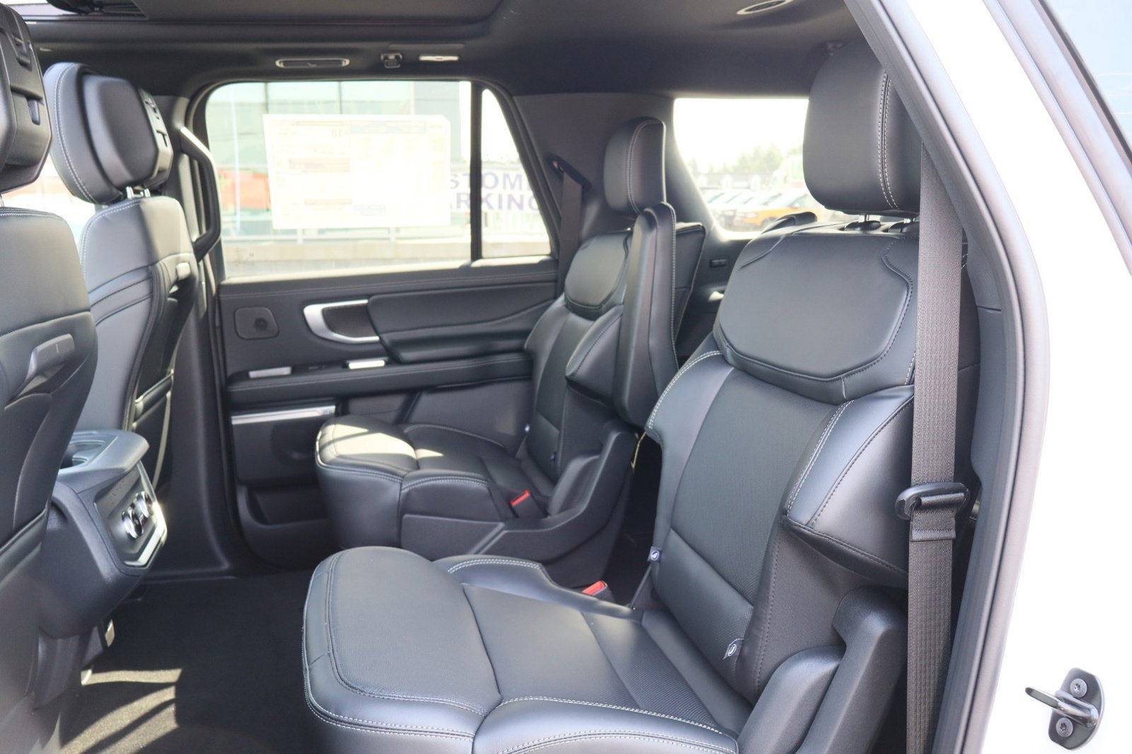New 2027 Ford Expedition Max Platinum w/ Stealth Performance Package AWD/4WD image 14