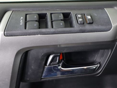 Used 2016 Toyota 4Runner SR5 RWD image 22