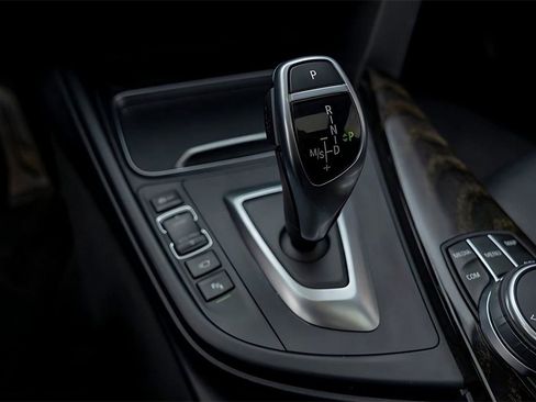 Used 2019 BMW 440i xDrive Coupe w/ M Sport Package image 45