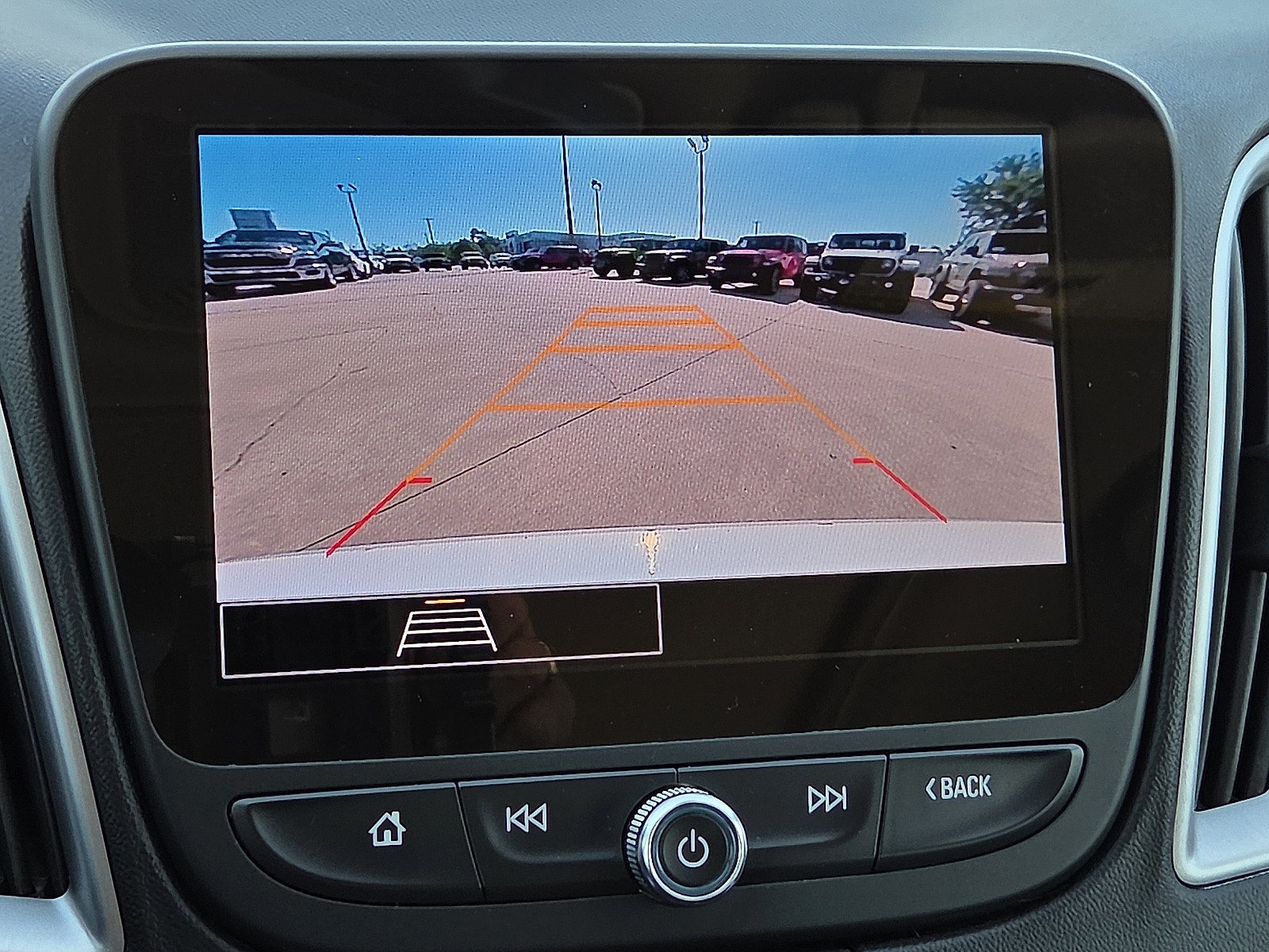 Used 2024 Chevrolet Malibu LT FWD image 16