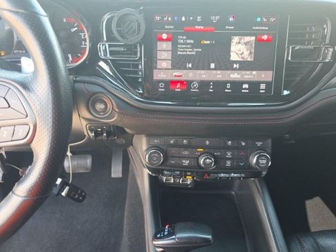 Used 2024 Dodge Durango GT AWD/4WD image 7