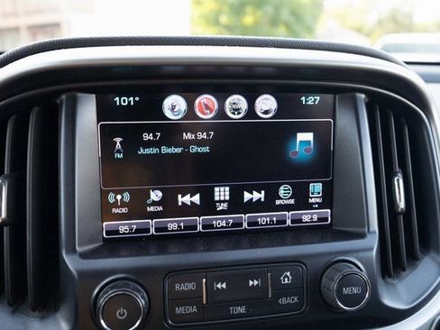 Used 2017 Chevrolet Colorado LT w/ LT Convenience Package image 18