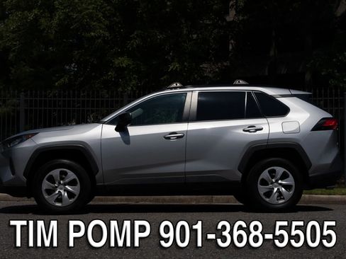 Used 2021 Toyota RAV4 LE FWD image 9