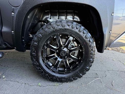 Used 2018 Toyota Tundra SR5 image 37