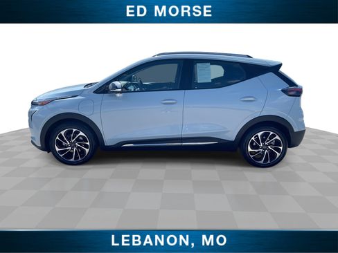 Certified 2023 Chevrolet Bolt EUV Premier w/ Sun & Sound Package FWD image 5