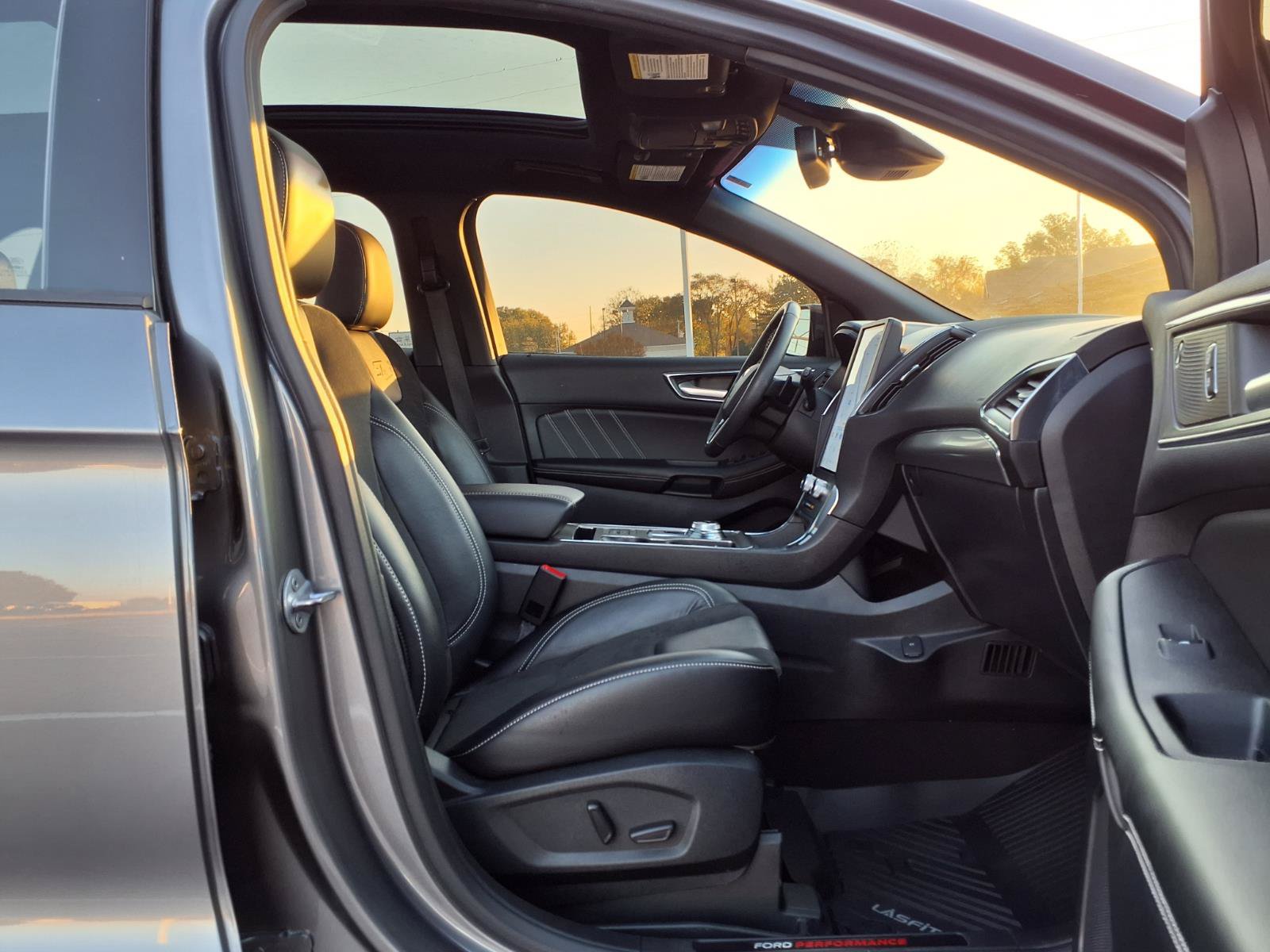 Used 2022 Ford Edge ST w/ Equipment Group 401A AWD/4WD image 30