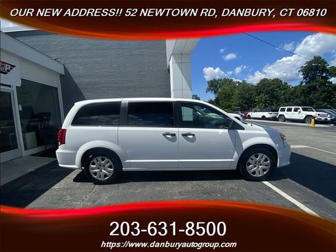 Used 2019 Dodge Grand Caravan SE FWD image 9