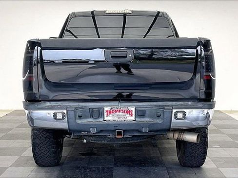 Used 2008 GMC Sierra 2500 SLT w/ Convenience Package AWD/4WD image 3