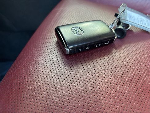 Used 2025 MAZDA MAZDA3 s image 23