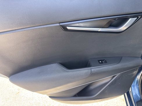 Used 2023 Kia Niro Wind FWD image 9