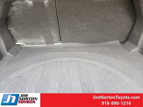 Used 2025 Hyundai Elantra SEL FWD image 31