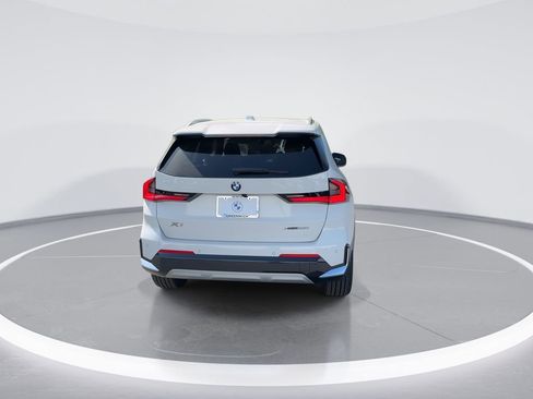 Used 2025 BMW X1 xDrive28i w/ Technology Package image 7