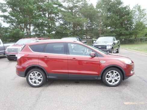 Used 2015 Ford Escape Titanium AWD/4WD image 4