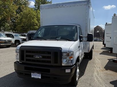 Used 2024 Ford E-450 and Econoline 450 Super Duty w/ Power Windows & Locks Group