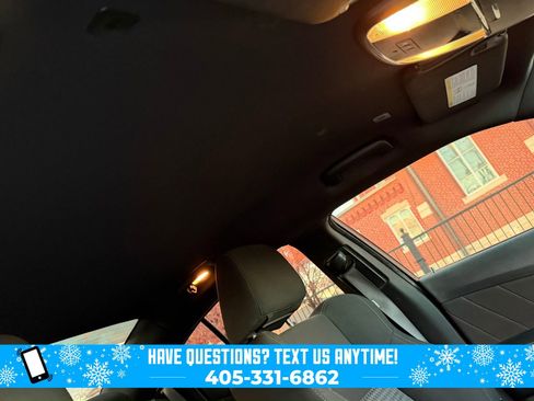 Used 2023 Dodge Charger R/T w/ Blacktop Package image 27