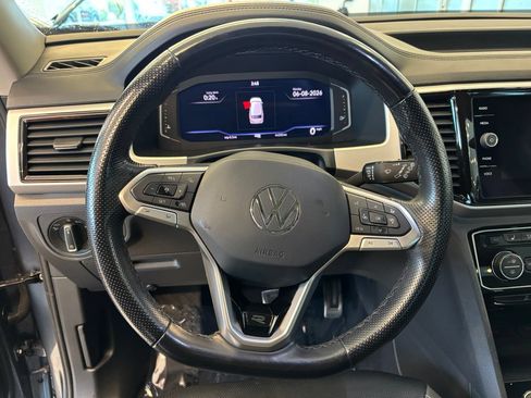 Used 2022 Volkswagen Atlas SEL Premium AWD/4WD image 18