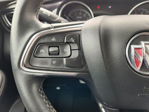Used 2022 Buick Encore GX Select w/ Sport Touring Package image 28