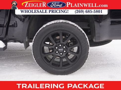 Used 2022 GMC Canyon Denali w/ Denali Black Edition Package image 5