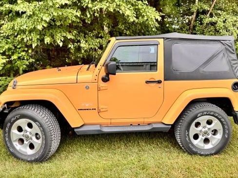 Used 2013 Jeep Wrangler Sahara w/ Connectivity Group AWD/4WD image 2