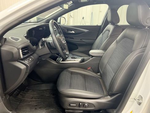 Used 2025 Buick Envista Preferred w/ Convenience I Package FWD image 19