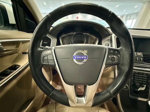 Used 2015 Volvo XC60 T5 Premier FWD image 19